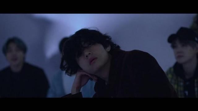 BTS纪念碑：超越星辰剧照