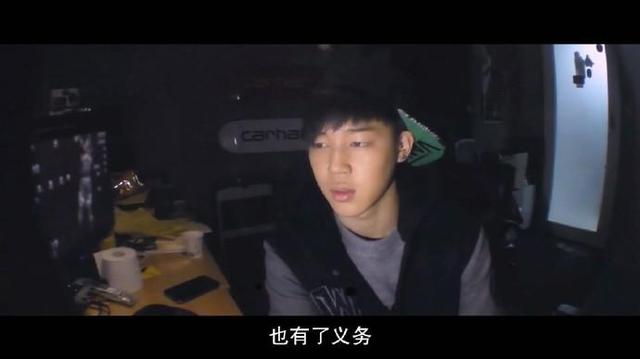 BTS纪念碑：超越星辰剧照